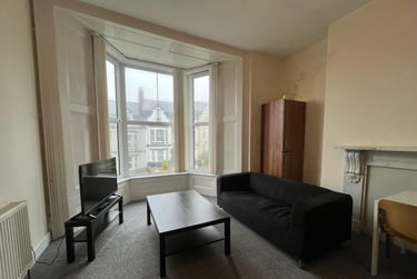 2 bed flat, 20 Woodland Terrace,, Greenbank, Plymouth, PL48NL - Image 1